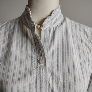 American Eagle Cotton Ruffle Collar Button Up Shirt Blue Prairie Core Size 10